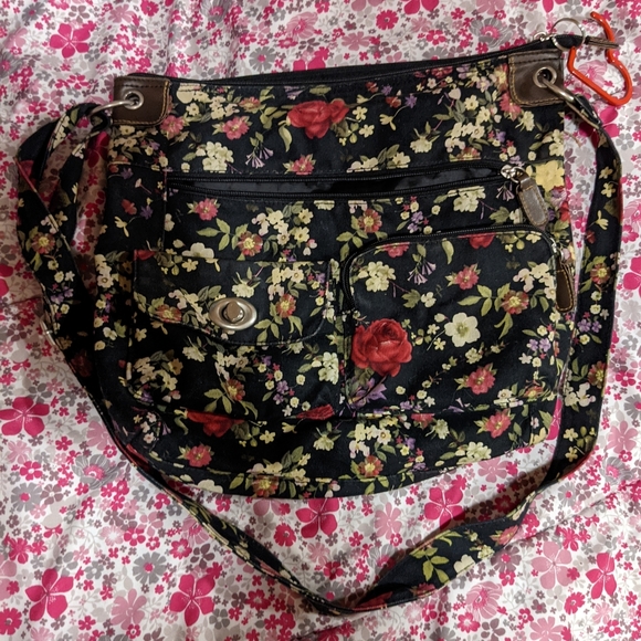 unknown Handbags - Floral canvas crossbody purse